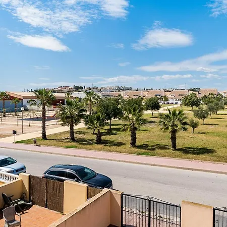 Bungalow Oasis :”jacuzzi Y Playa” Holiday home *